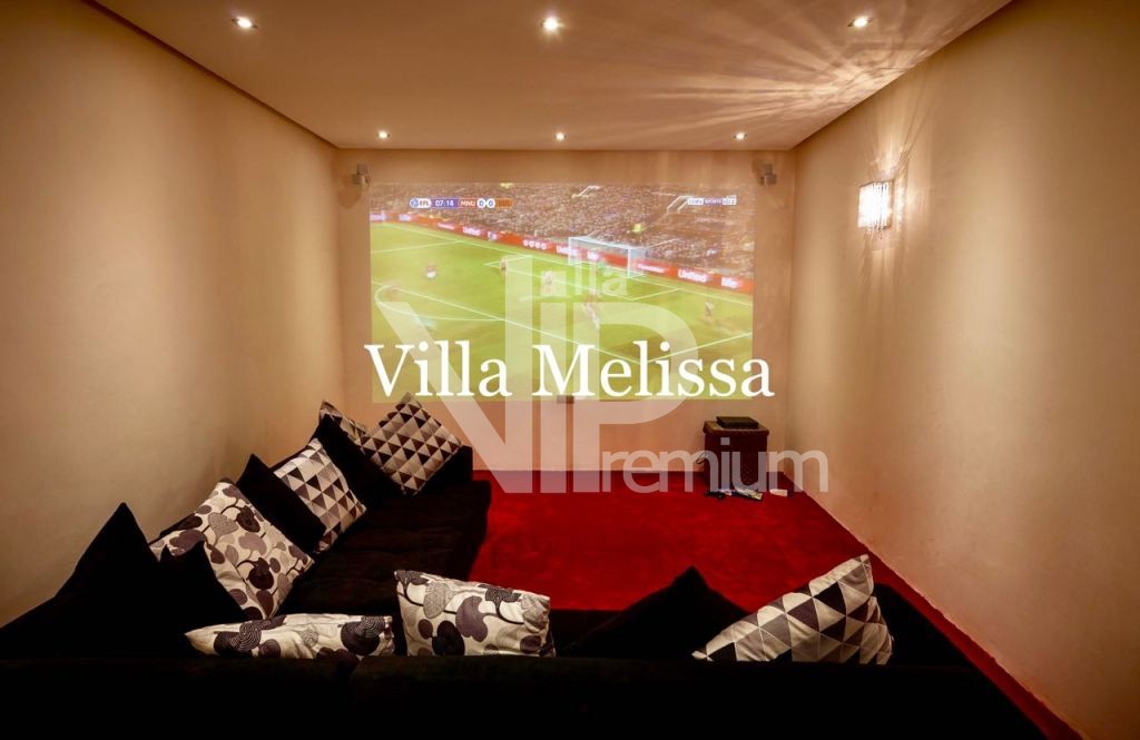 Luxury villa, Royal Palm and around
