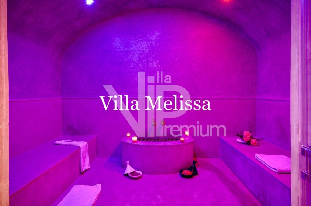 Luxury villa, Royal Palm and around