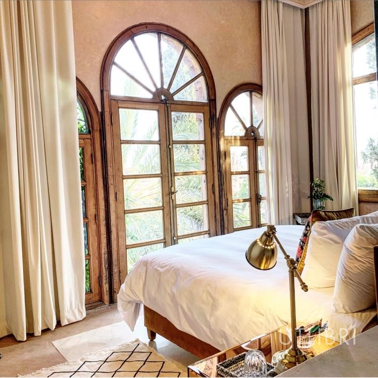 Extraordinary villa, Road to Fes