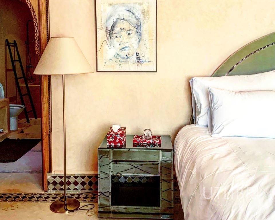 Extraordinary villa, Road to Fes