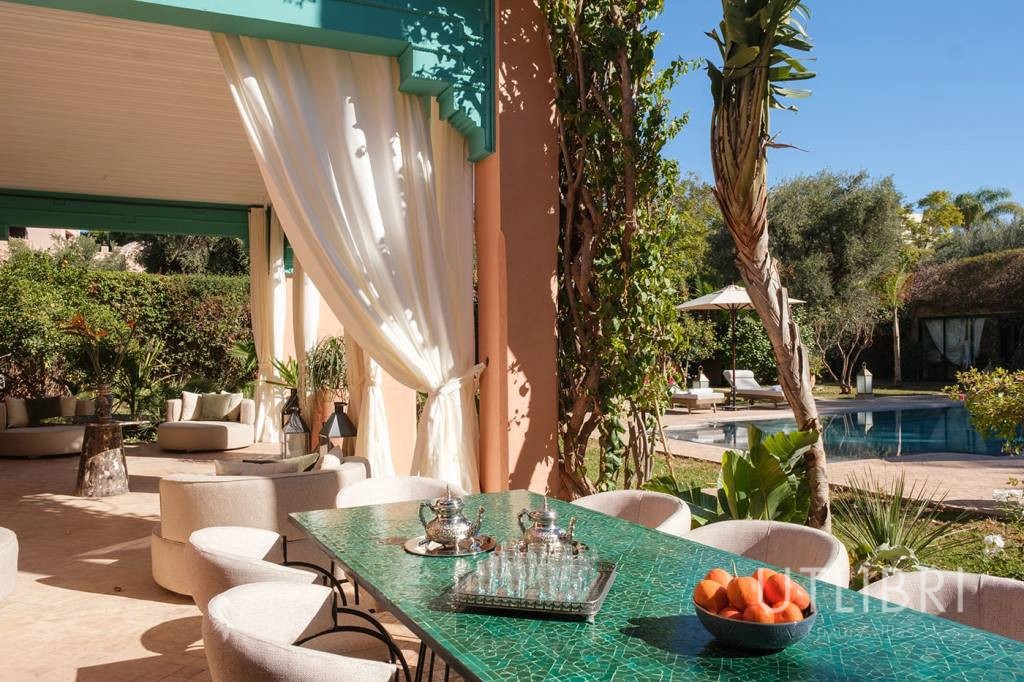 Extraordinary villa, Amelkis Golf