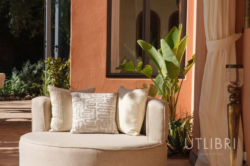 Extraordinary villa, Amelkis Golf