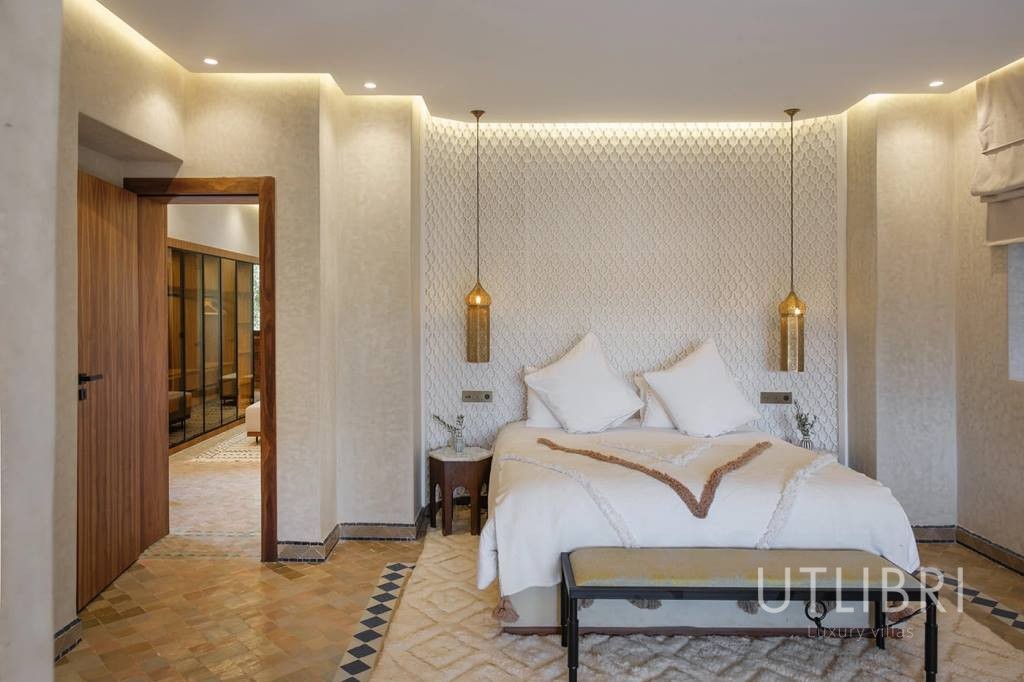 Extraordinary villa, Amelkis Golf