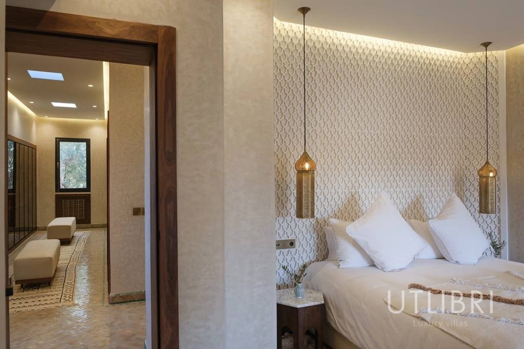 Extraordinary villa, Amelkis Golf