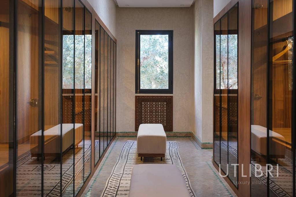 Extraordinary villa, Amelkis Golf