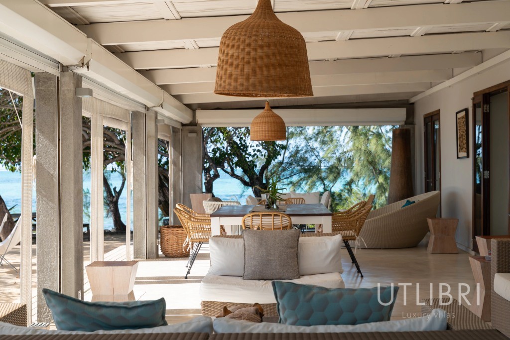 Villa d'exception, Roches noires