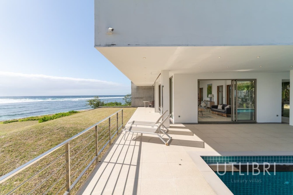 Extraordinary villa, Poste Lafayettes