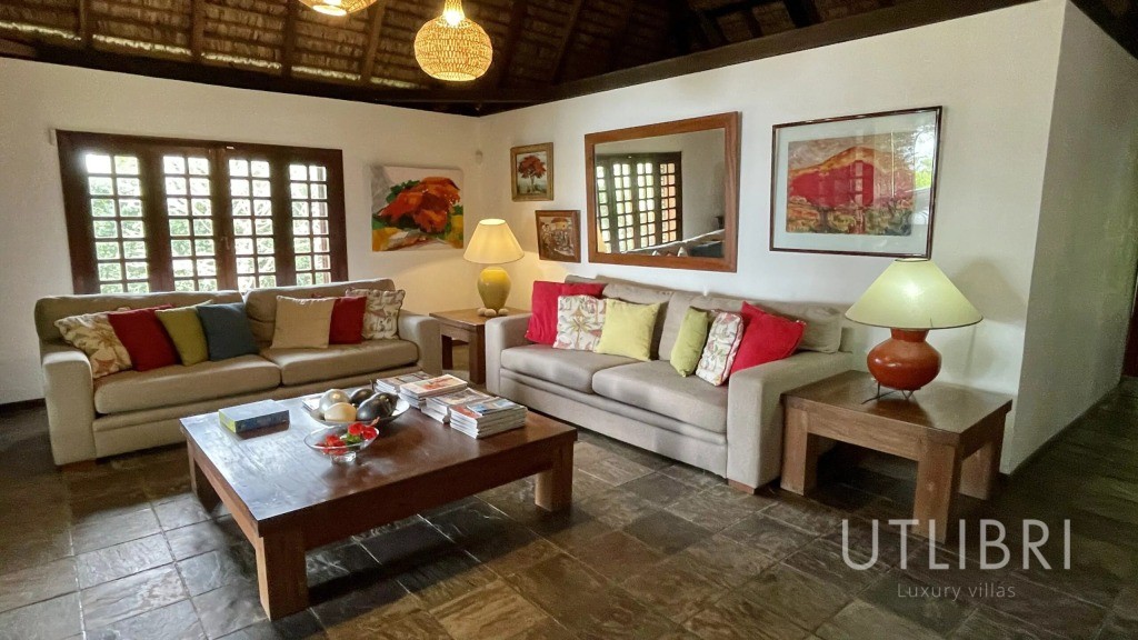 Villa d'exception, Roches noires