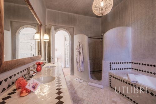 Extraordinary villa, Ida Ougourd