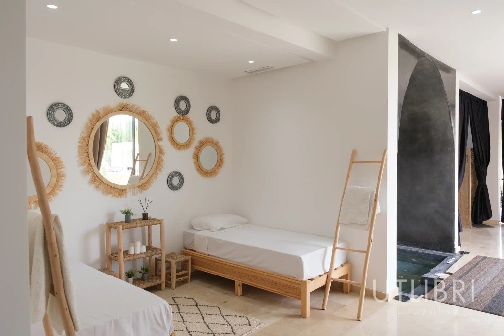 Extraordinary villa, Ouarzazate Road