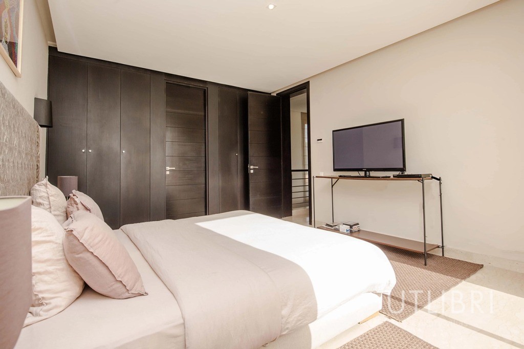 Extraordinary villa, Al Maaden Golf