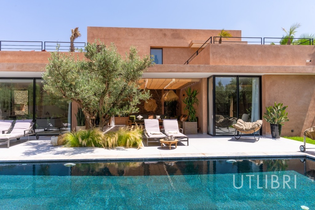 Extraordinary villa, Near Amelkis Golf 