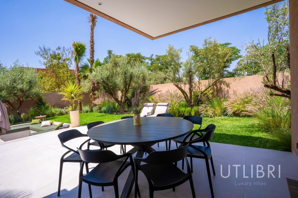 Extraordinary villa, Near Amelkis Golf 