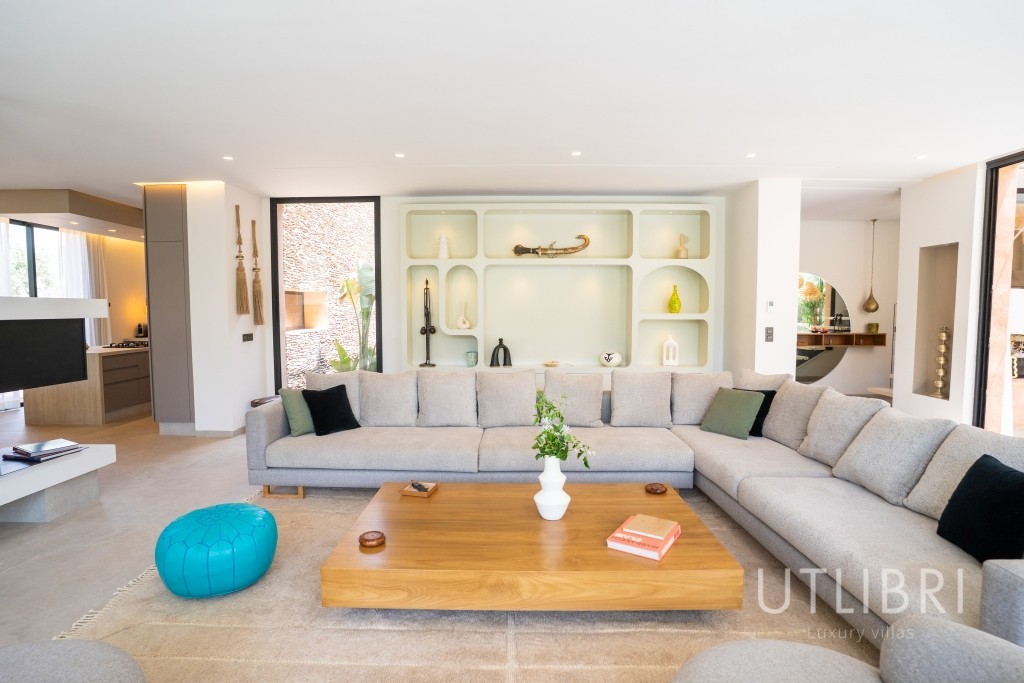 Extraordinary villa, Near Amelkis Golf 