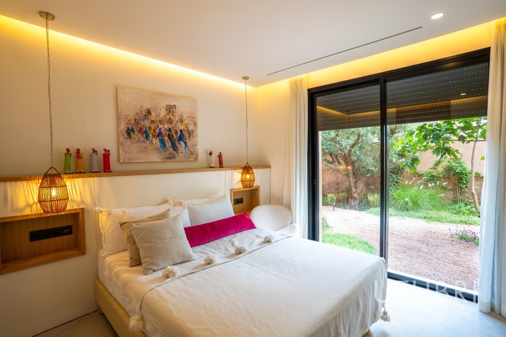 Extraordinary villa, Near Amelkis Golf 