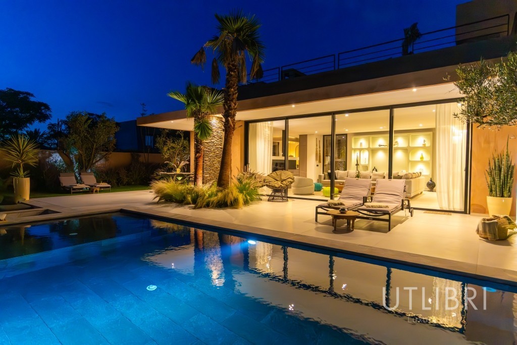 Extraordinary villa, Near Amelkis Golf 