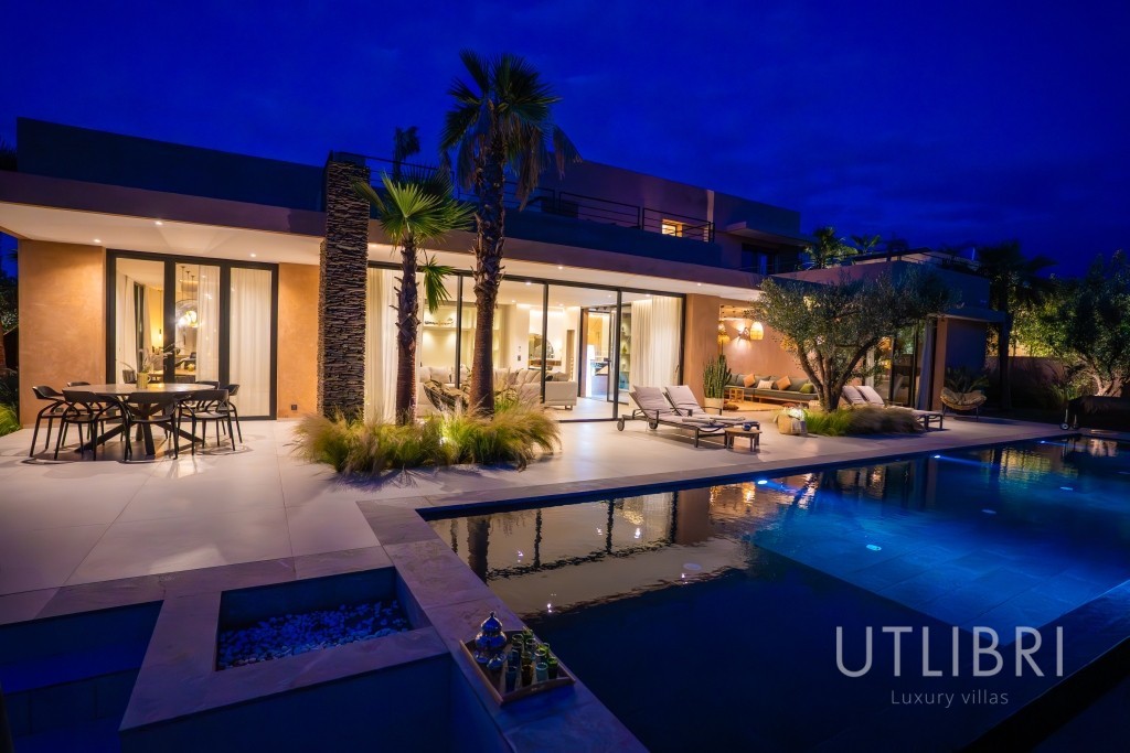 Extraordinary villa, Near Amelkis Golf 