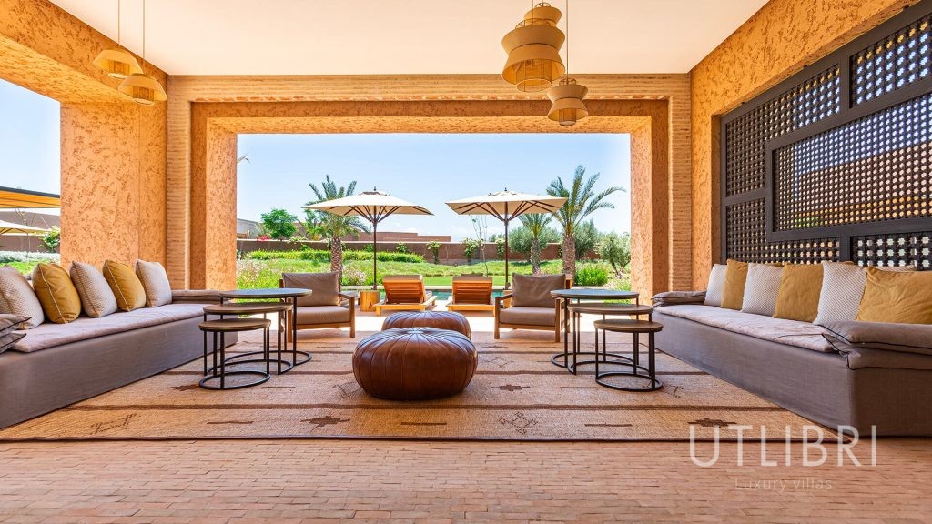 Extraordinary villa, Royal Palm and around