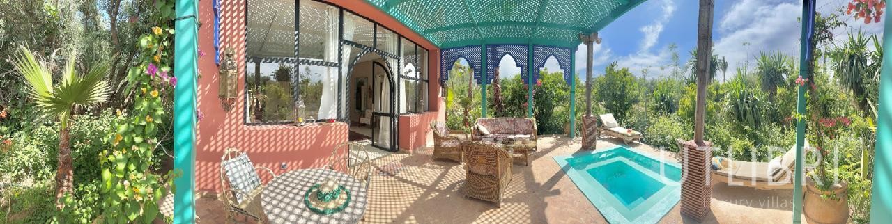 Extraordinary villa, Road to Fes