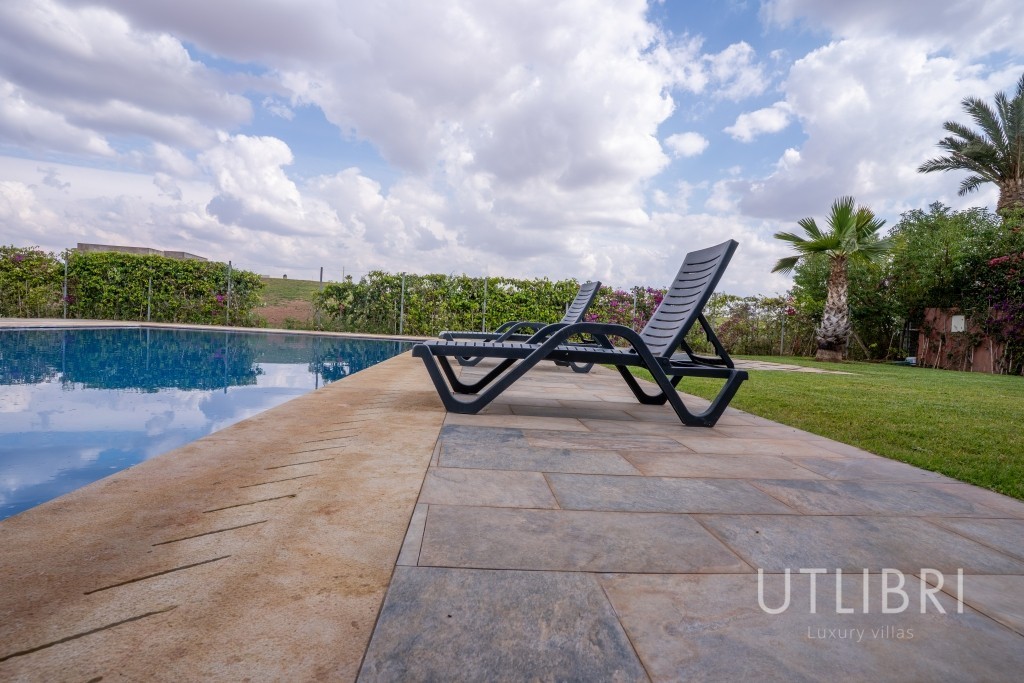 Extraordinary villa, Amelkis Golf