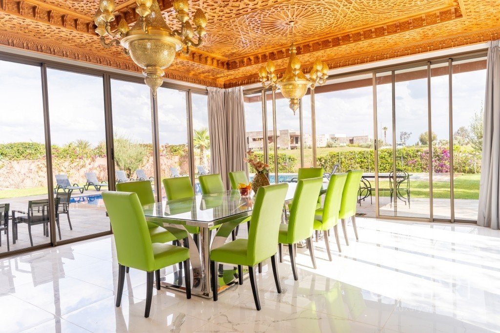 Extraordinary villa, Amelkis Golf