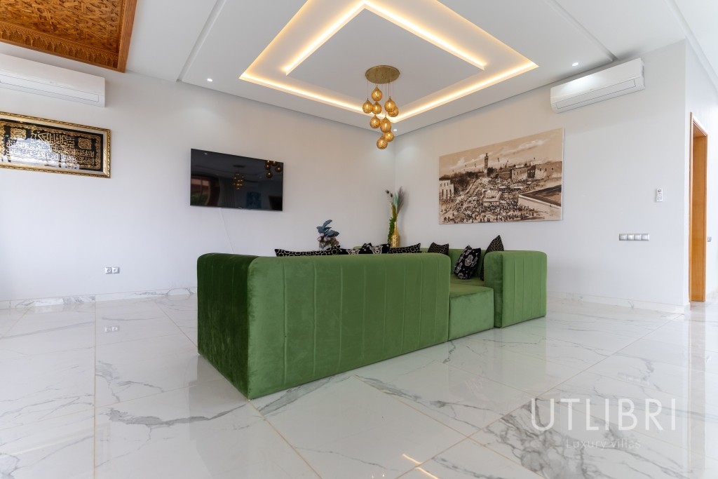 Extraordinary villa, Amelkis Golf