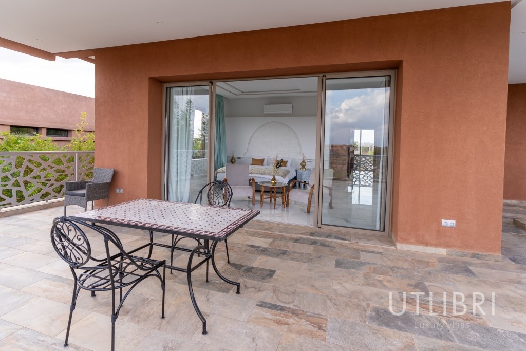 Extraordinary villa, Amelkis Golf