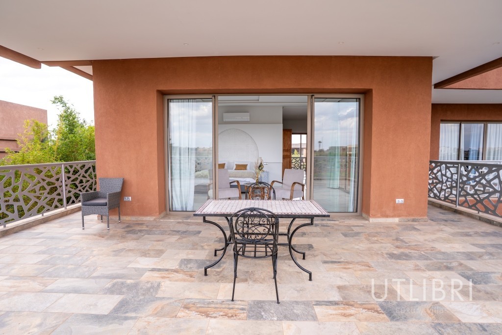 Extraordinary villa, Amelkis Golf