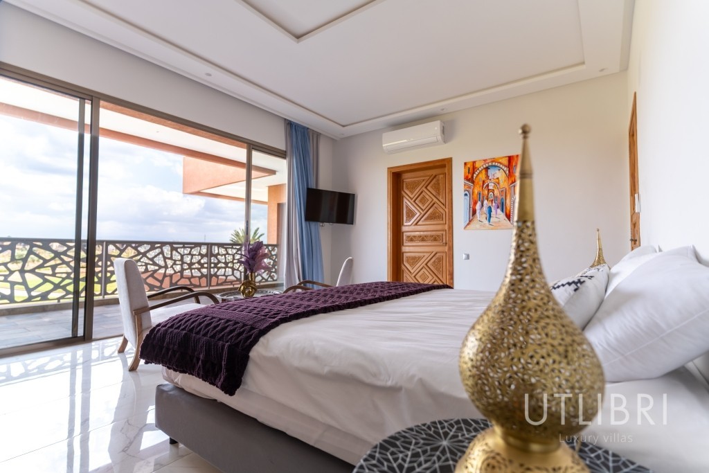 Extraordinary villa, Amelkis Golf