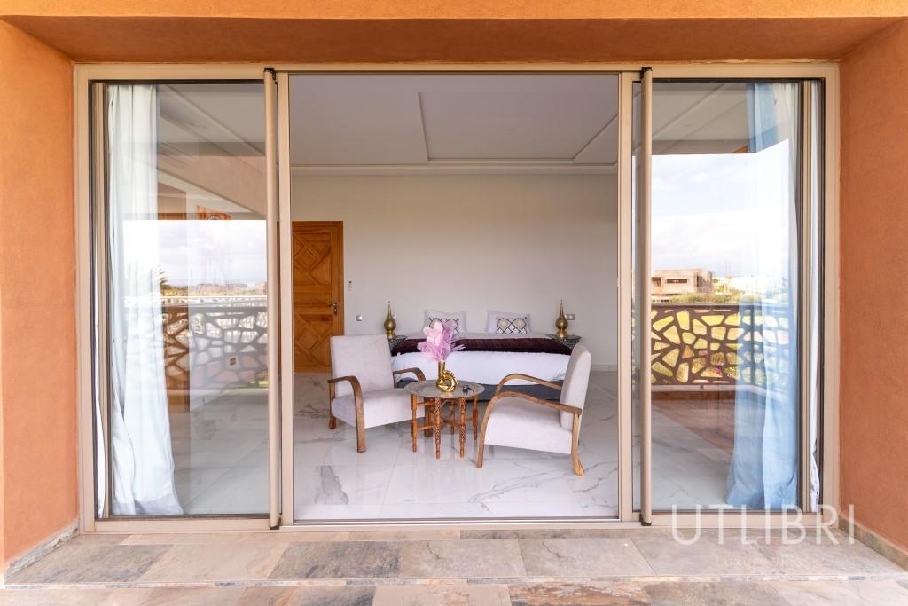 Extraordinary villa, Amelkis Golf