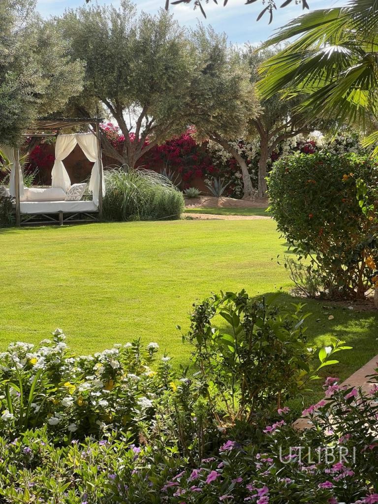 Extraordinary villa, Road to Ourika