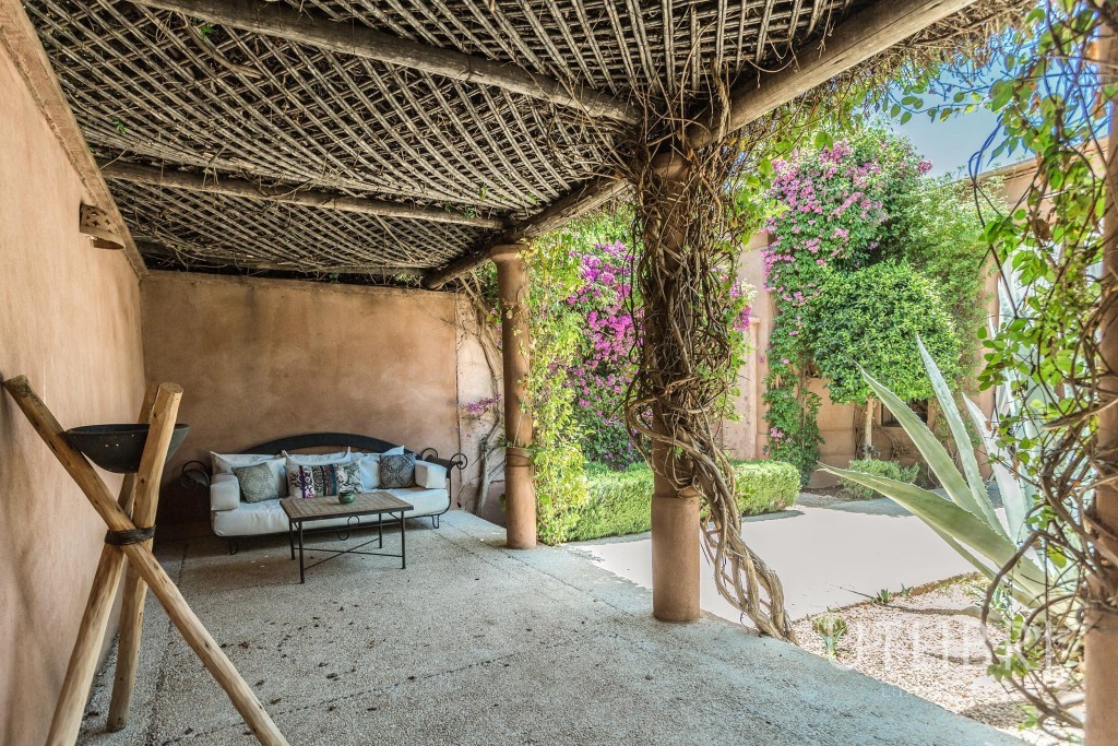 Extraordinary villa, Ouarzazate Road