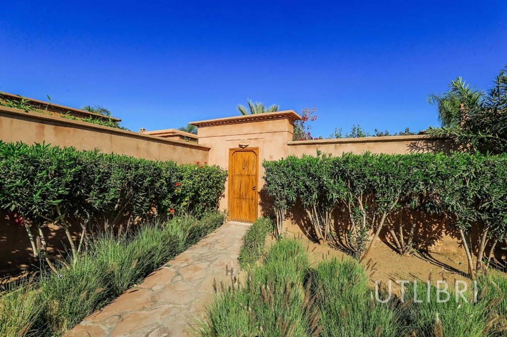 Extraordinary villa, Ouarzazate Road