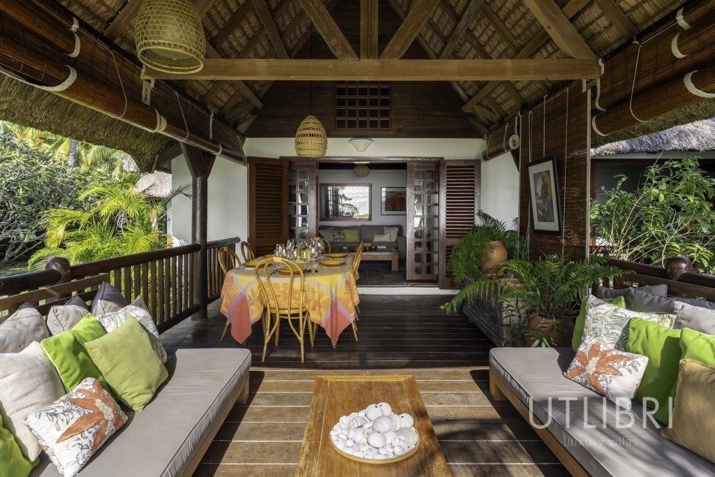 Villa d'exception, Roches noires