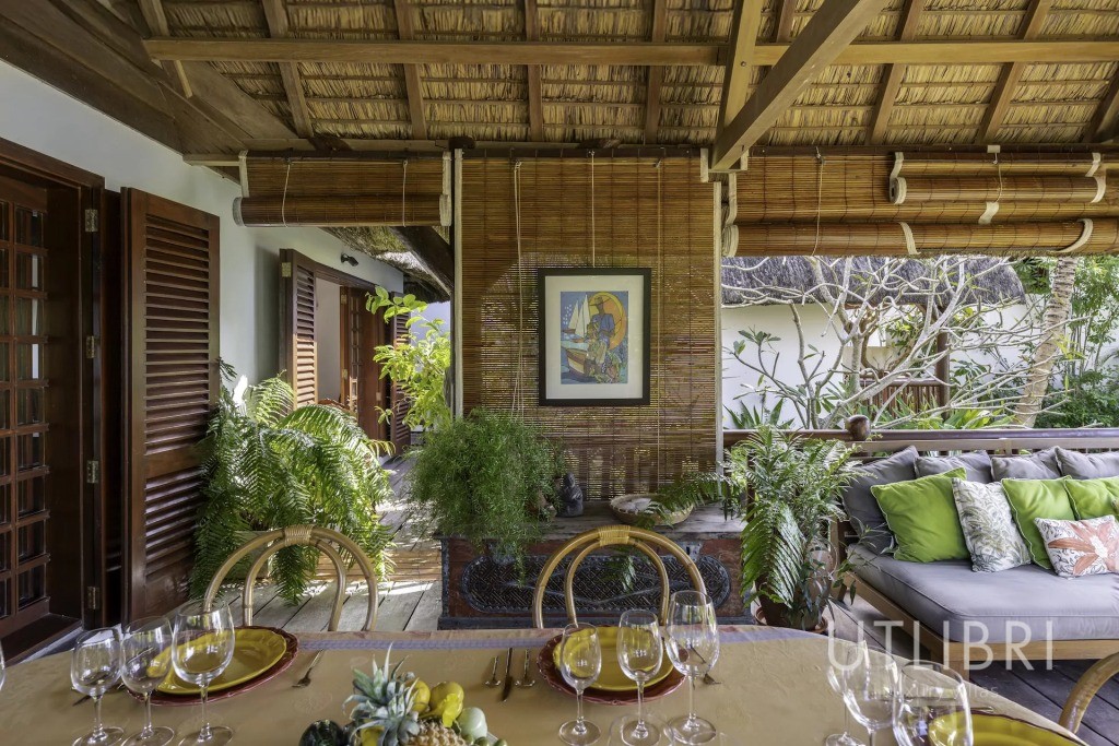 Villa d'exception, Roches noires