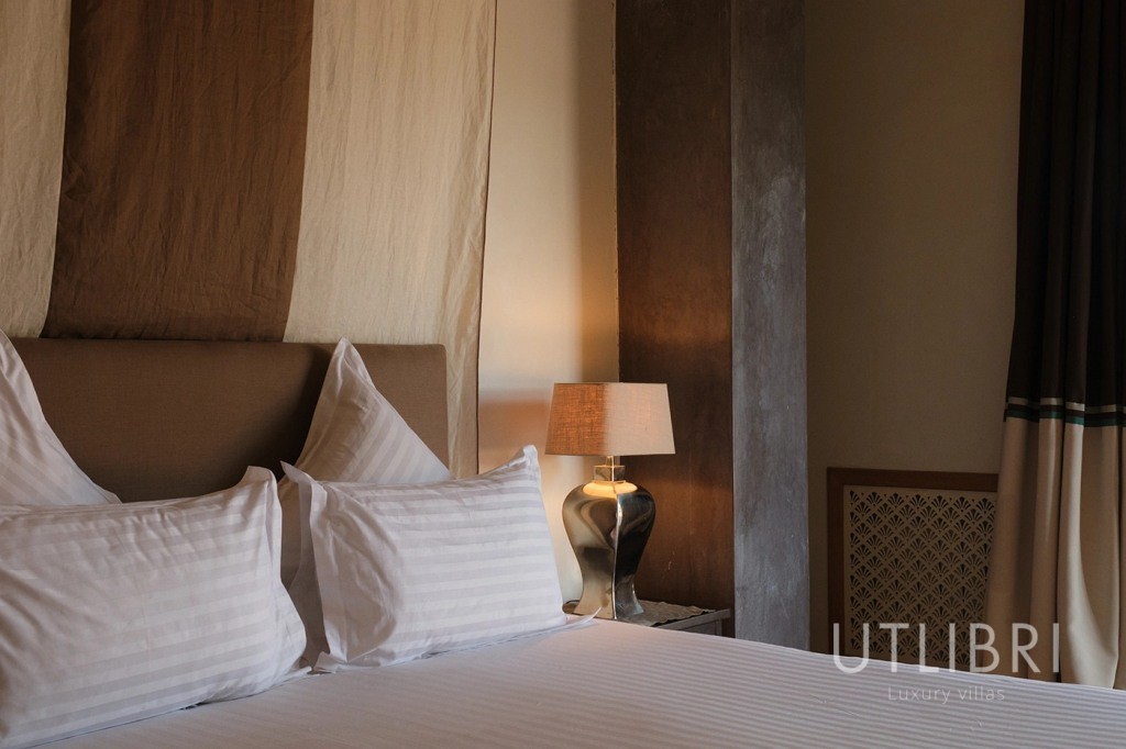 Extraordinary villa, Road to Fes