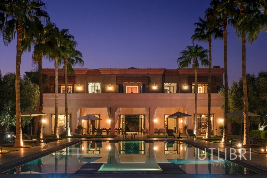 Extraordinary villa, Road to Fes