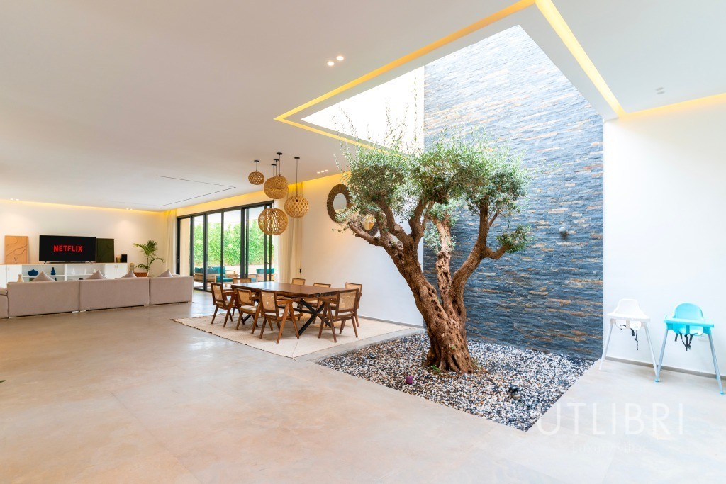 Extraordinary villa, Road to Ourika