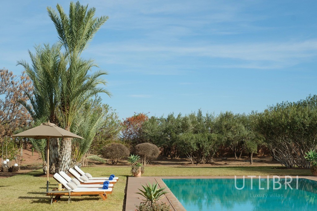 Extraordinary villa, Amelkis Golf