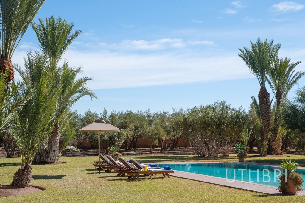 Extraordinary villa, Amelkis Golf