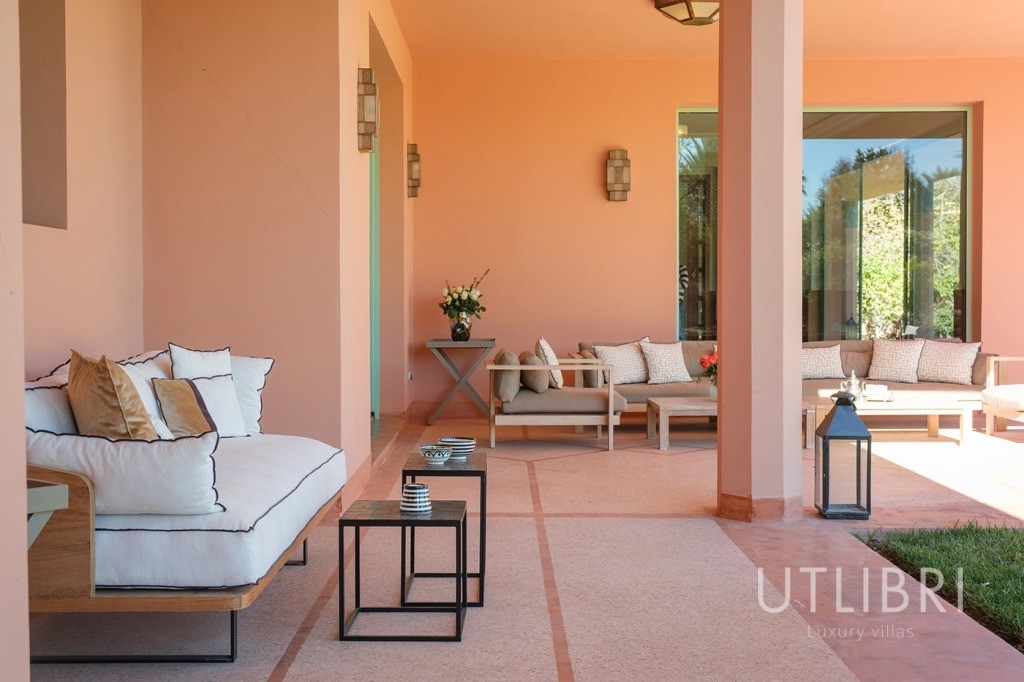 Extraordinary villa, Amelkis Golf