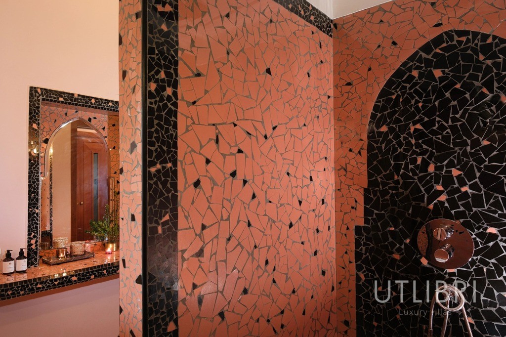 Extraordinary villa, Amelkis Golf