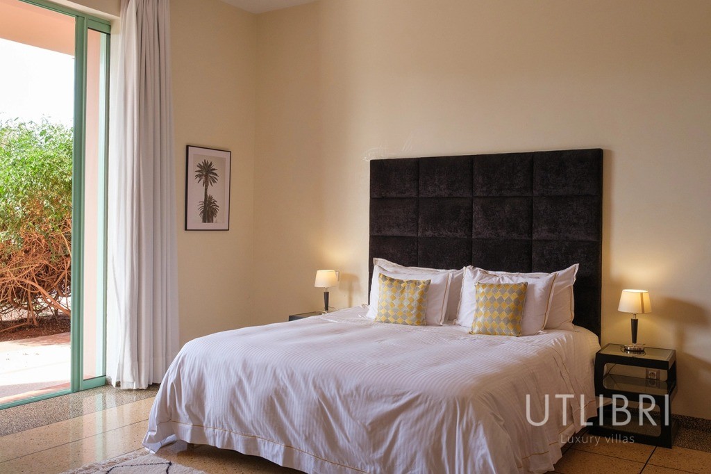 Extraordinary villa, Amelkis Golf