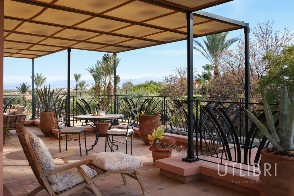 Extraordinary villa, Amelkis Golf