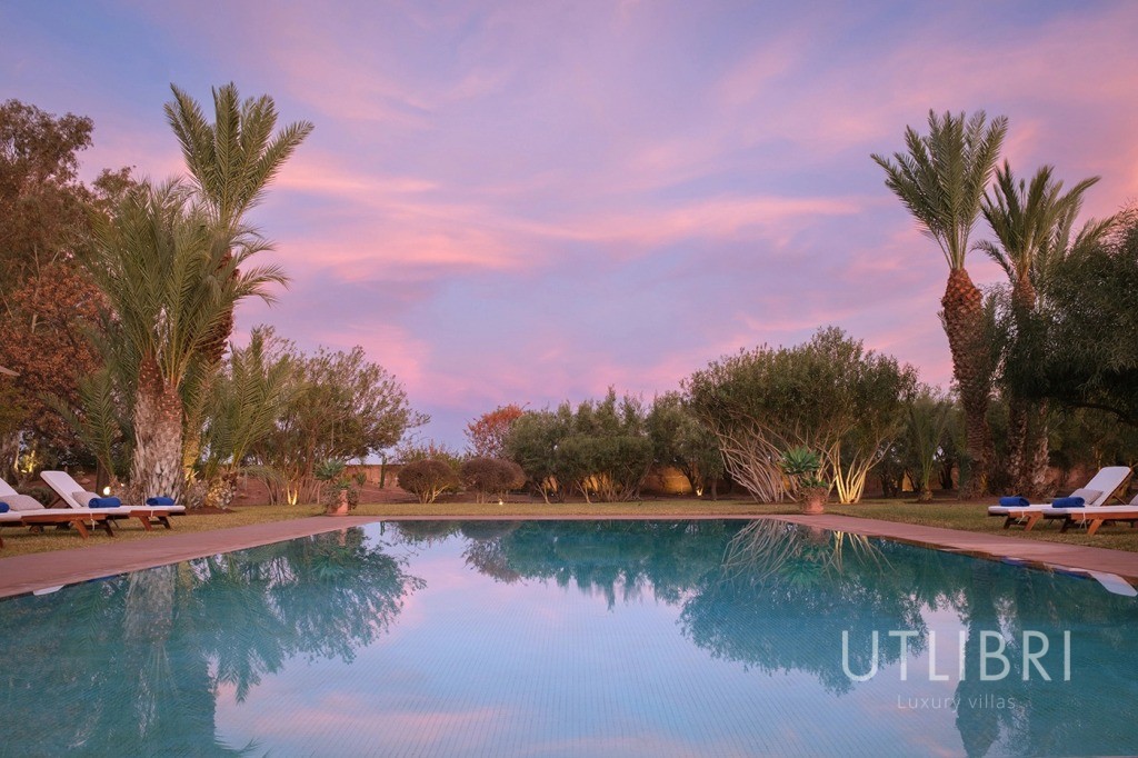 Extraordinary villa, Amelkis Golf