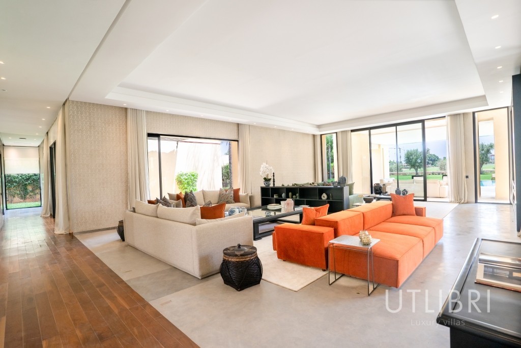Extraordinary villa, Al Maaden Golf