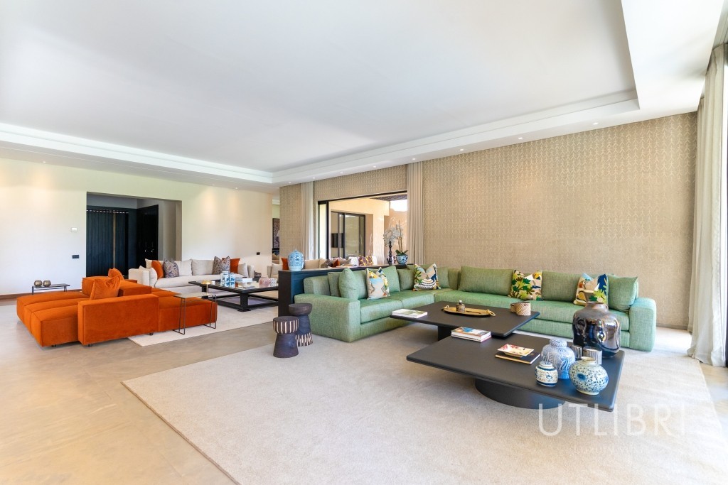 Extraordinary villa, Al Maaden Golf