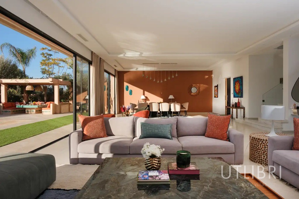 Extraordinary villa, Amelkis Golf
