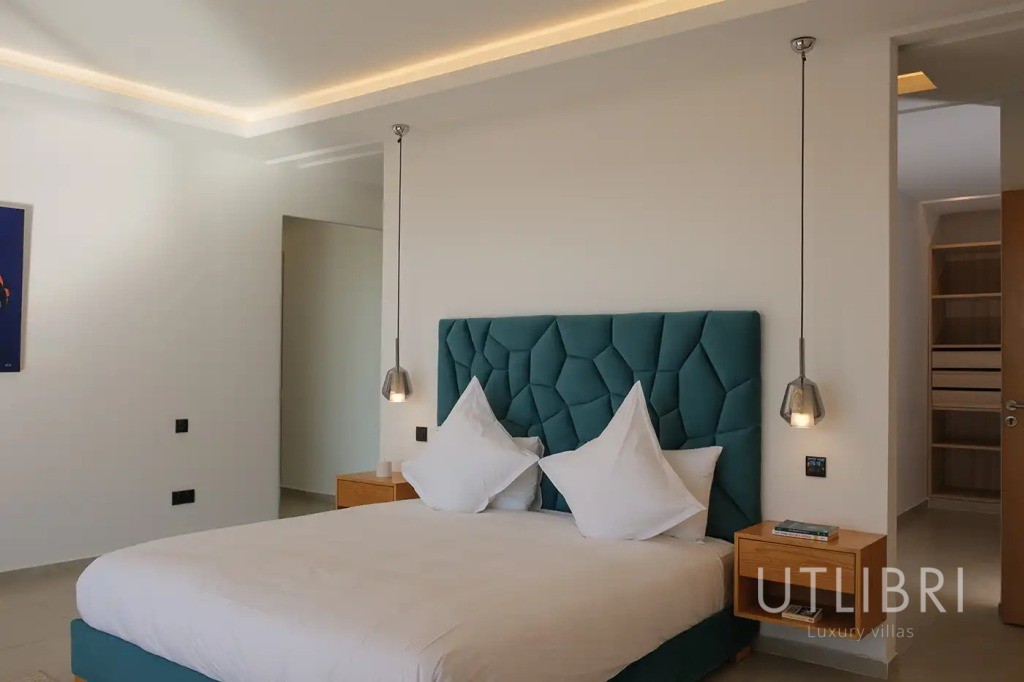 Extraordinary villa, Amelkis Golf