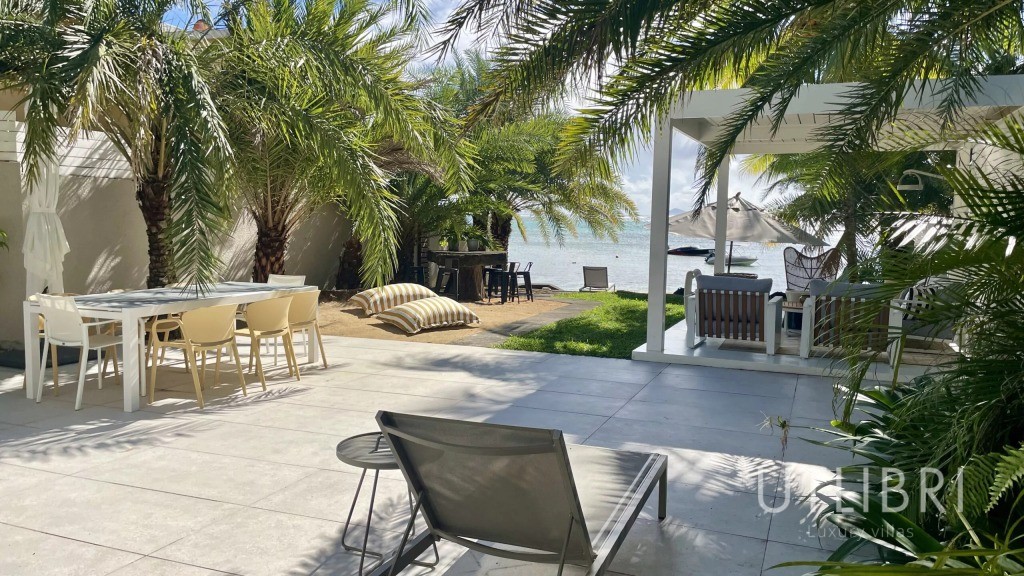 Villa d'exception, Roches noires
